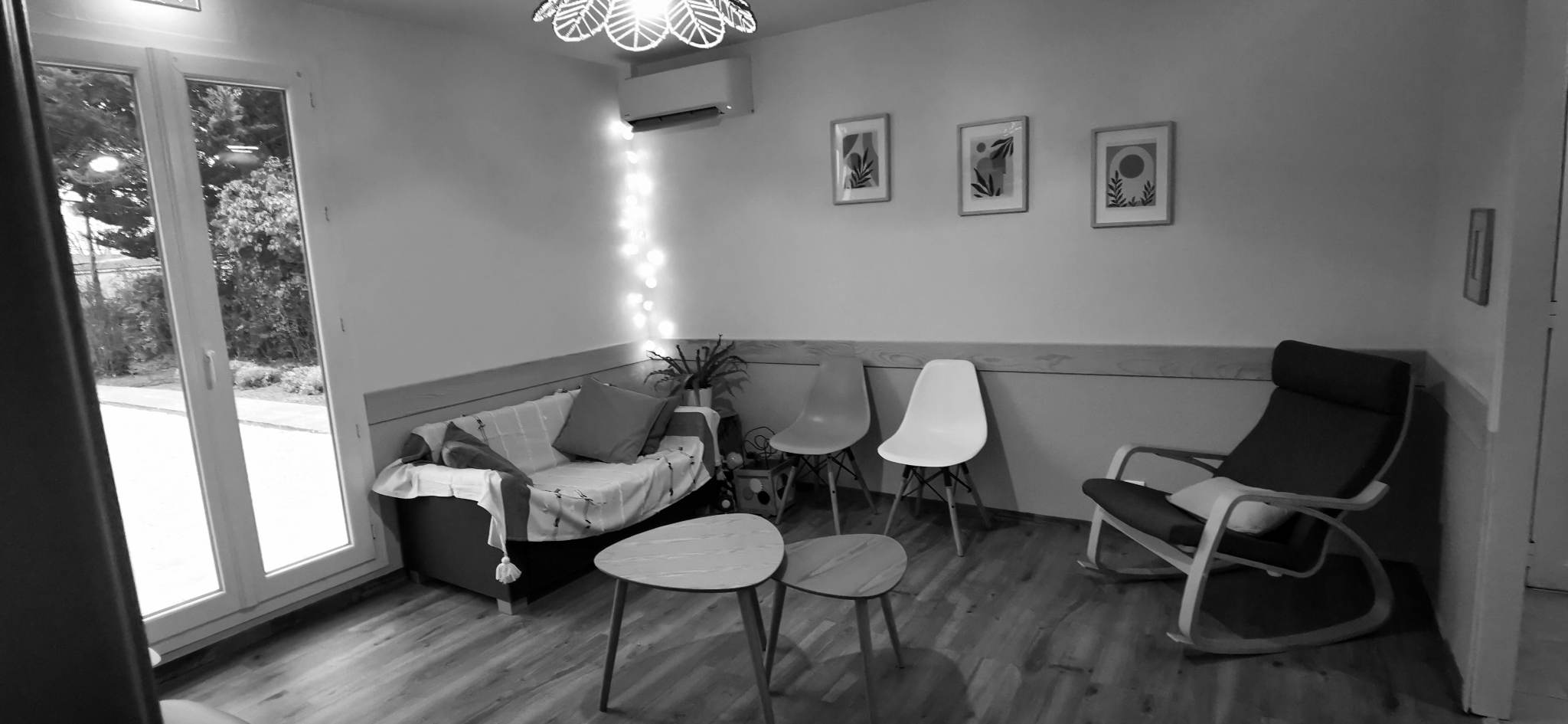 Cabinet salle d'attente 2